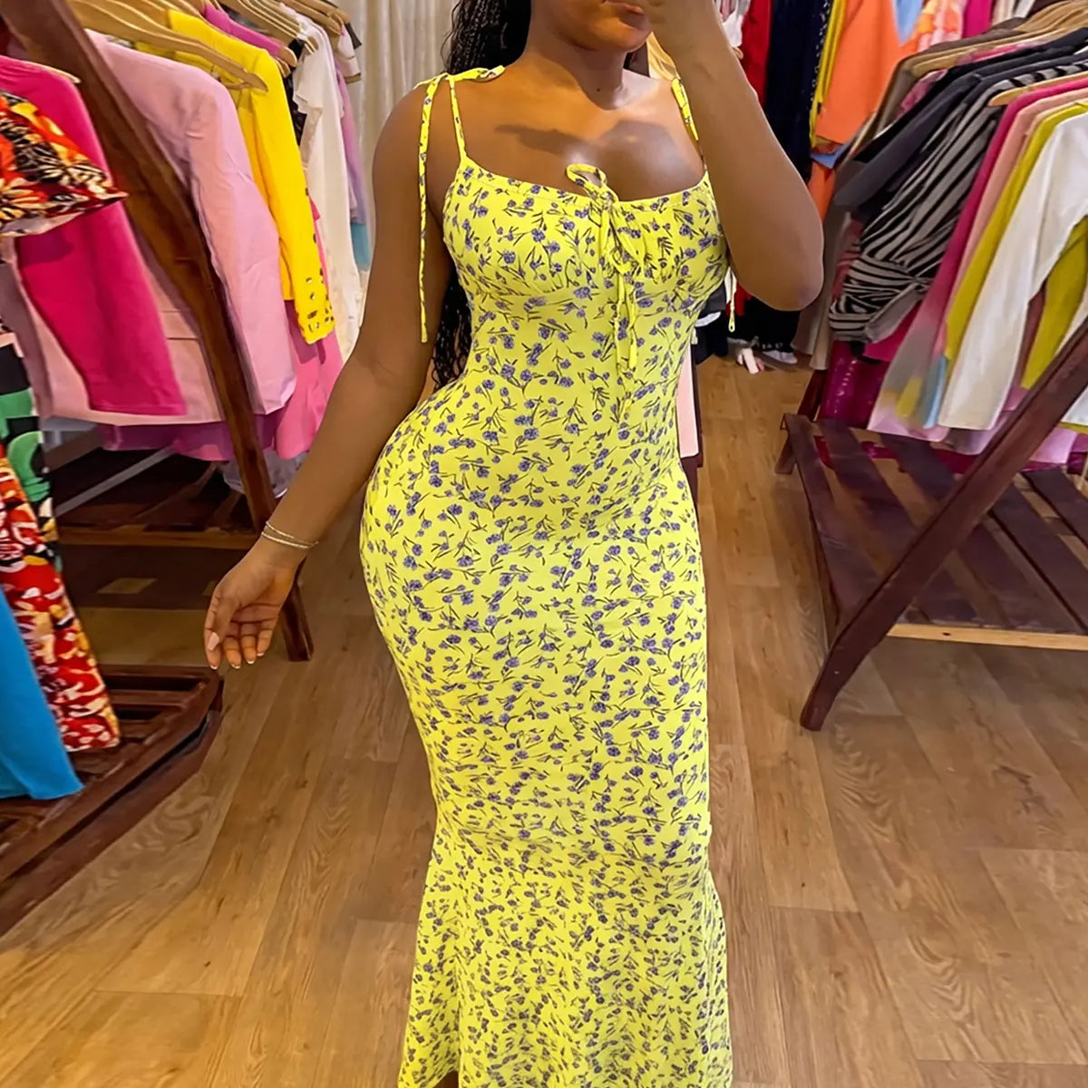 Chicme Women'S Ditsy Floral Print U-Neck Self Tie Spaghetti Straps Mermaid Hem Maxi Dress Slim Fit Ruched Zipper Back Tied Detail Vacation Dress Casual Summer Adjustable Breathable